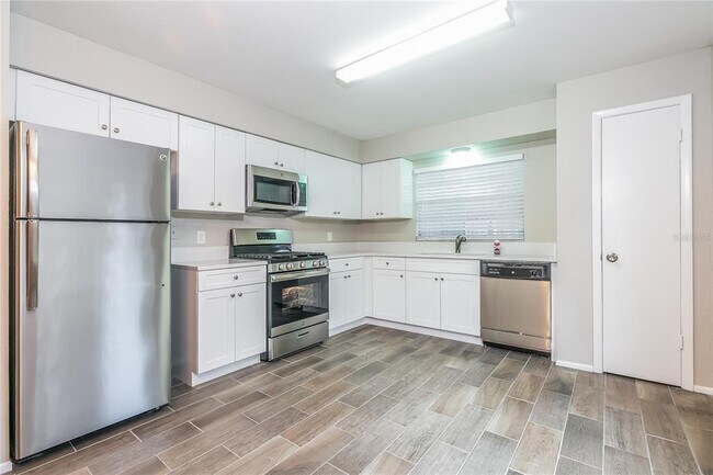 Building Photo - 2125 Turmeric Ave