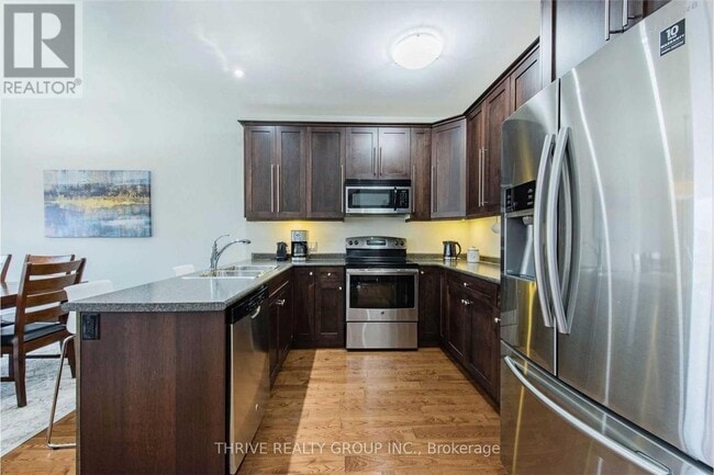 Building Photo - 1043 Oakcrossing Gate