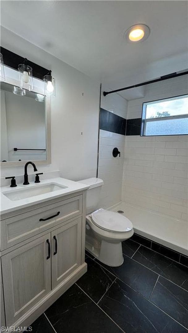 Foto del edificio - 2/2 Condo close to downtown Bonita