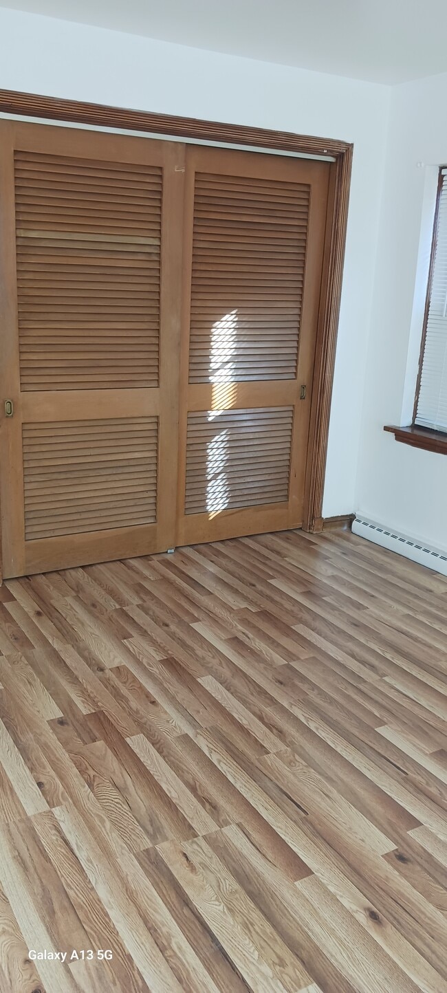 Building Photo - 8804 Riverview Blvd