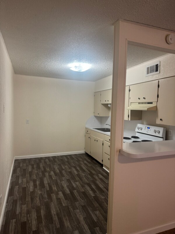 Foto del edificio - 110 Farm to Market 82