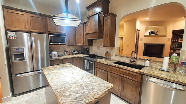 Building Photo - 130 Squires Dr