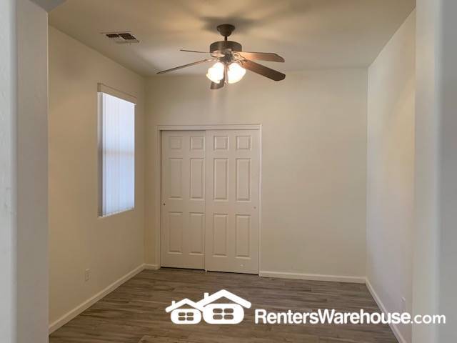 Foto del edificio - 4836 N 126th Dr