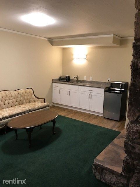 Foto del edificio - 1 br, 1 bath Apartment - 1950 Glen Avenue A