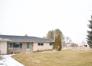 Building Photo - 147 N 3900 E