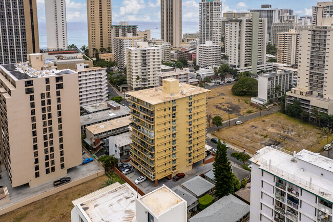 Aerial Photo - King Kalani Apartments