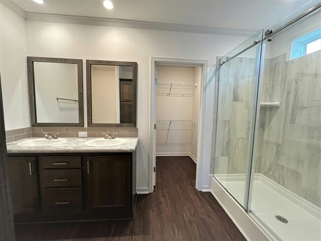Building Photo - 5461 Bahia Wy