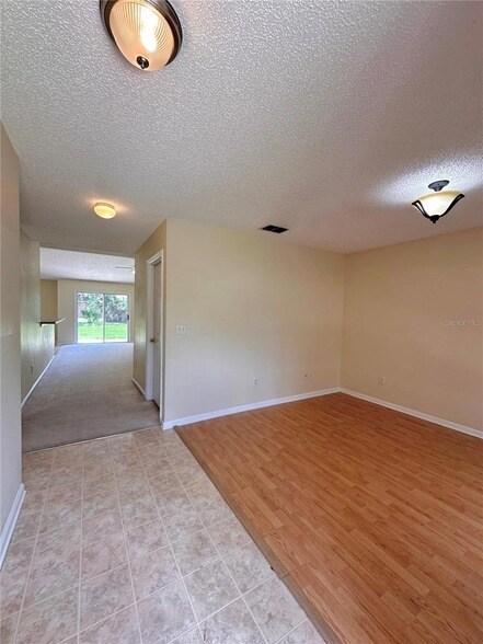 Building Photo - 89 Berkshire Ln