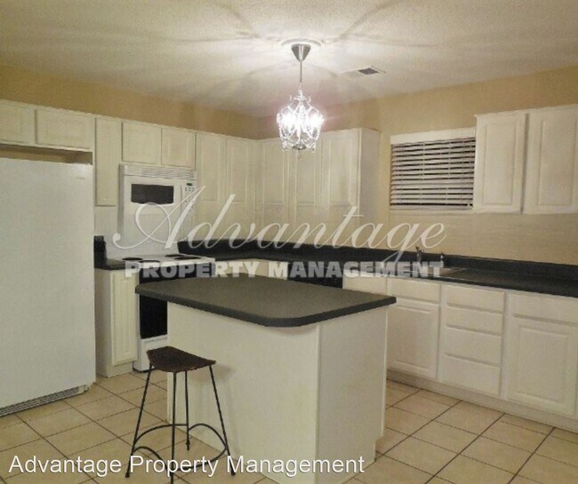 Building Photo - 3 br, 2 bath House - 1023 Jessica Lauren Dr.
