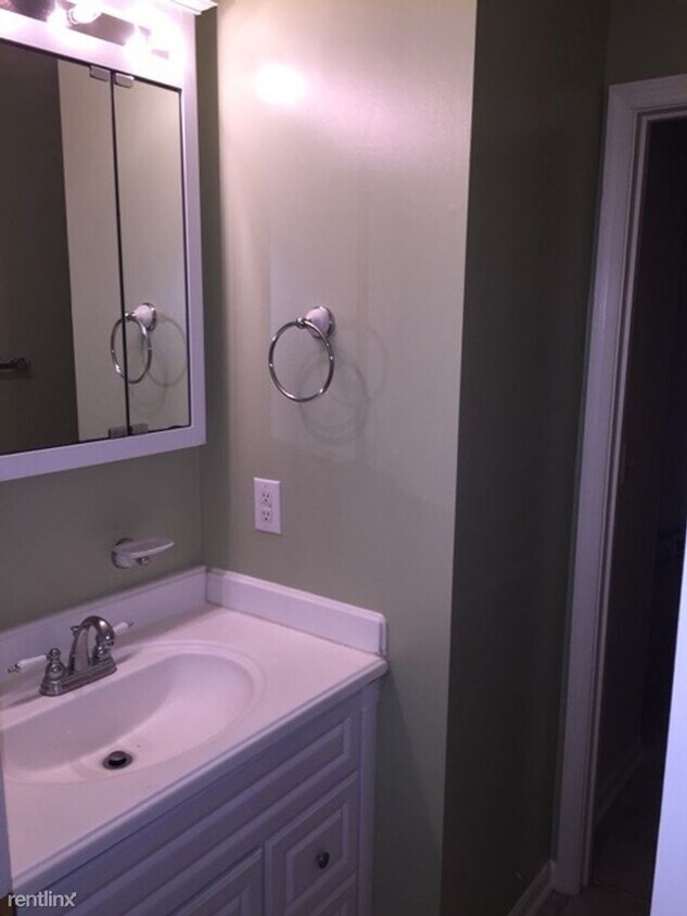 Foto del edificio - 3 br, 1.5 bath House - 207 Greentree Park