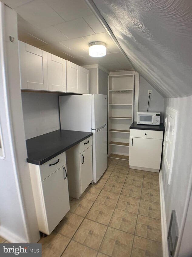 Primary Photo - 114 W Atlantic Ave