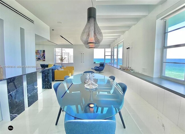 Building Photo - 5255 Collins Ave