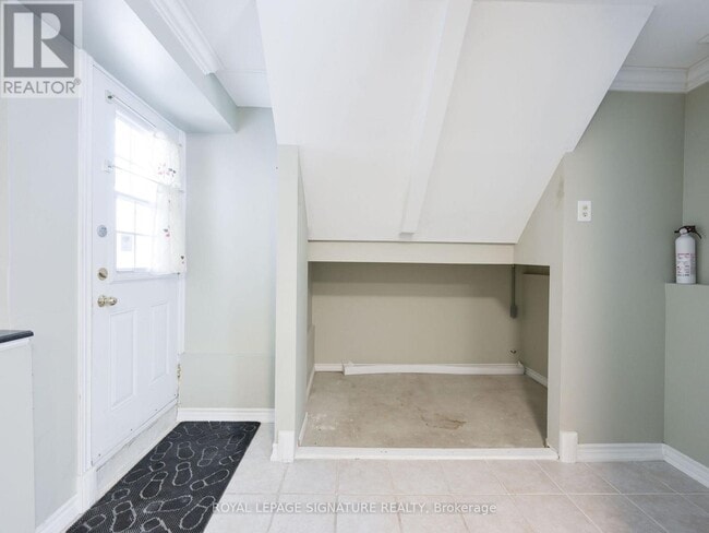 Building Photo - 26 Peterson Ct