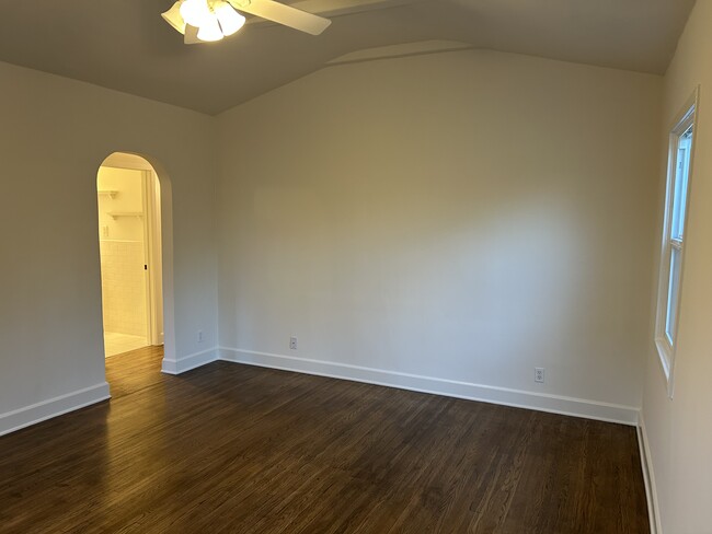 Living room - 2131 N Gower St