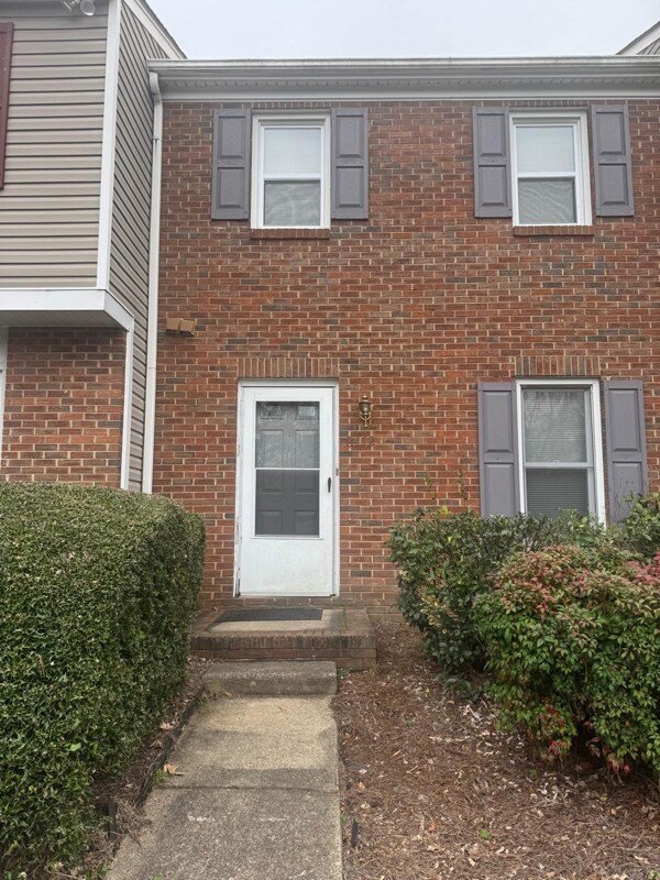 Foto del edificio - 8412 Rust Wood Pl