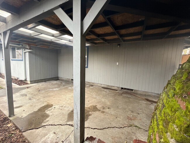 Building Photo - 11655 SW 7th Street