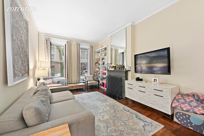 Foto del edificio - 243 E 71st St