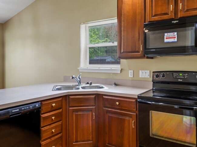 Foto del edificio - 672 E Lake Ln