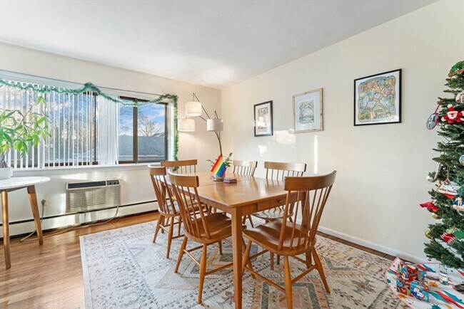 Foto del edificio - 425 S Huntington Ave