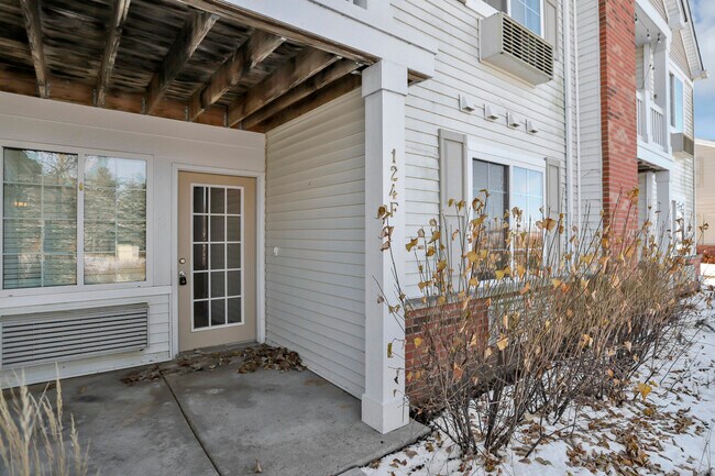 Building Photo - 124 Bertram Dr
