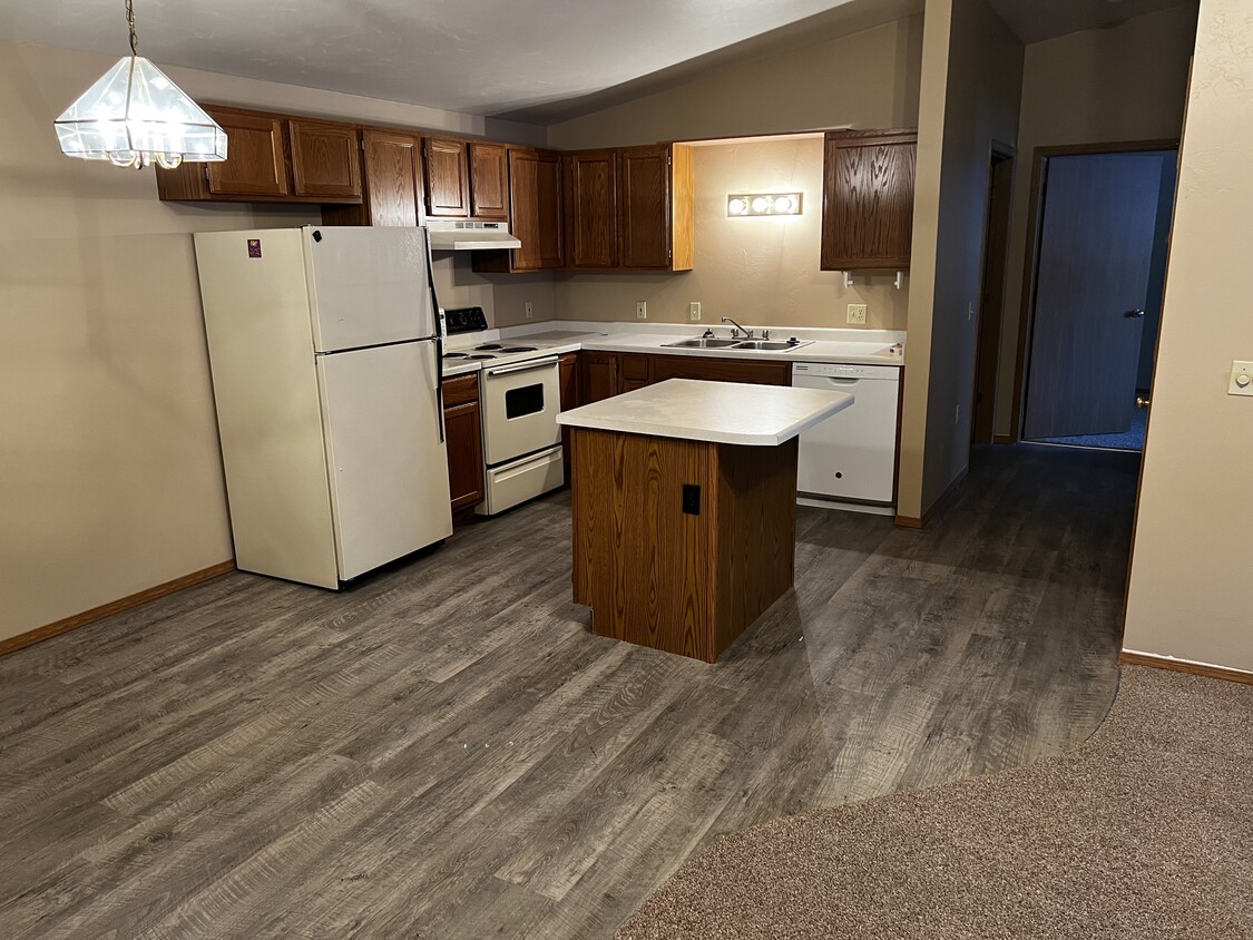 214 Regan St Unit 10, Green Bay, WI 54303 Apartments in Green Bay, WI