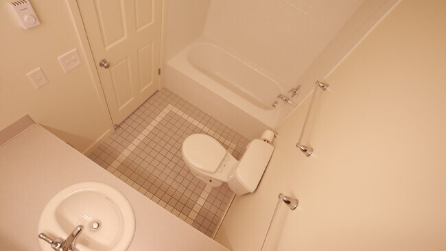 Bathroom - 120 29th Ave