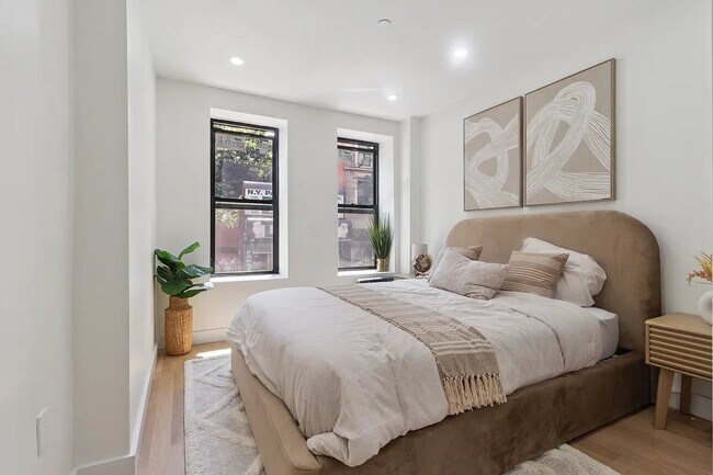 Building Photo - 176 Rivington St
