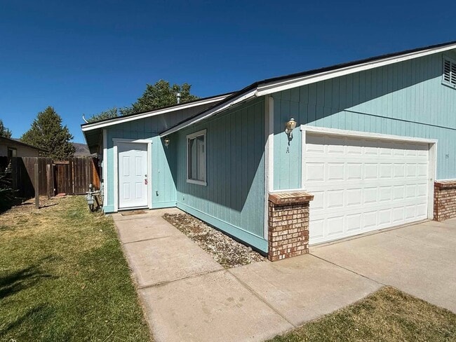 Building Photo - 155 Derek Dr