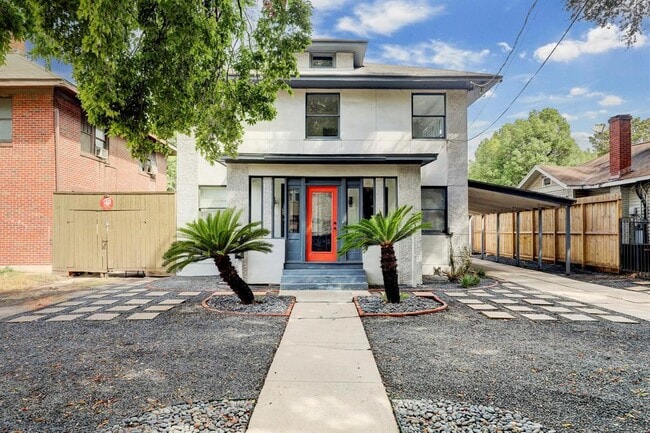 Building Photo - 516 Colquitt St