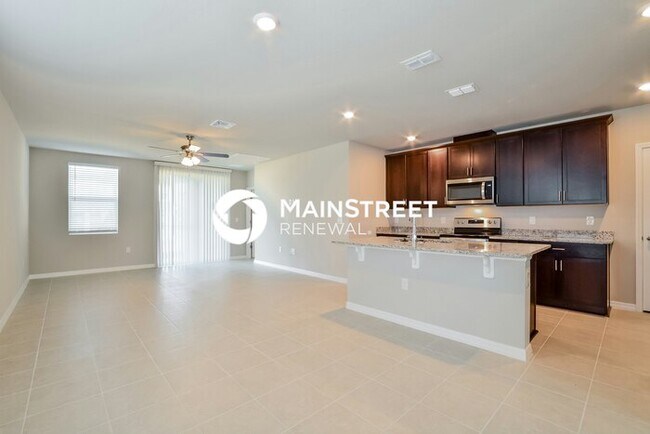 Foto del edificio - 4 Bedroom Pet-Friendly Home in St. Cloud, FL with Main Street Renewal