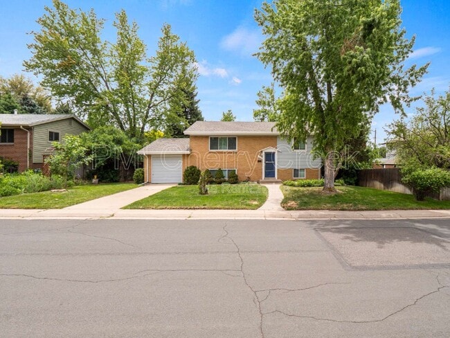Photo - 766 W Davies Way House