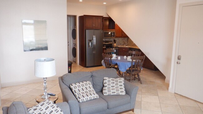 Foto del edificio - Furnished! 2 bed / 1 bath Condo  North End of Town