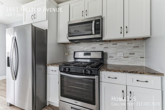 Building Photo - Charmy Single-Family Home at Chicago Heights