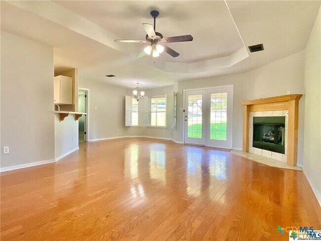 Building Photo - 3104 Valley Oaks Cir