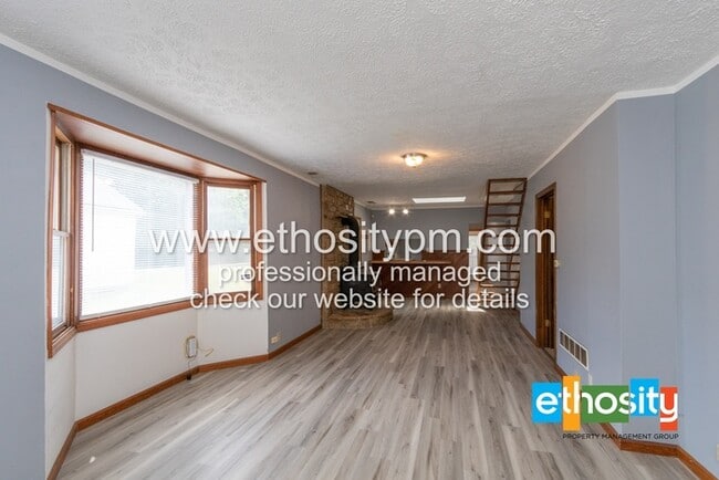 Building Photo - 1062 North Berwick Avenue