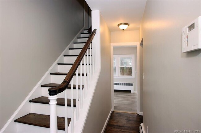 Foto del edificio - 194 Homeside Ave