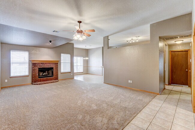 Foto del edificio - 2616 Southern Hills Dr