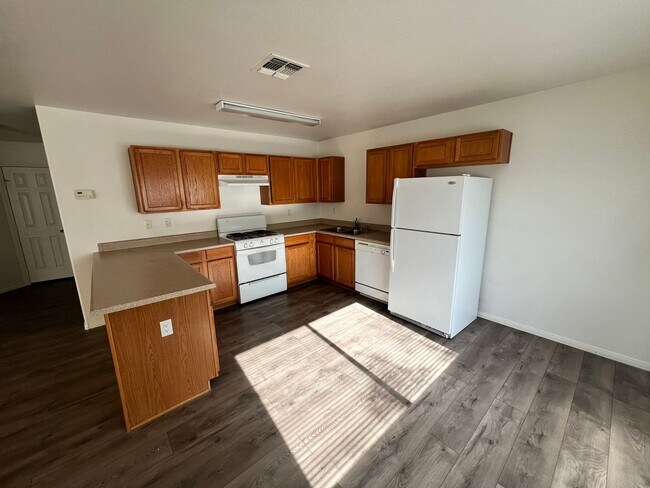 Foto del edificio - 6659 Ocotillo Ave