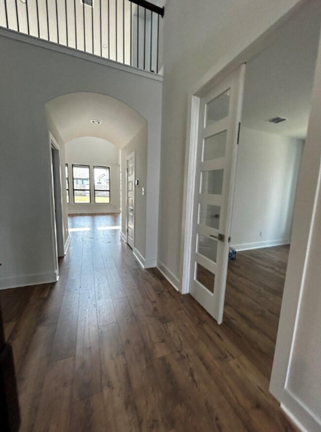 Foto del edificio - Coming Soon!  4 BR/3BA | Single Family Home | 1-Car Covered Parking | In Liberty Hill!