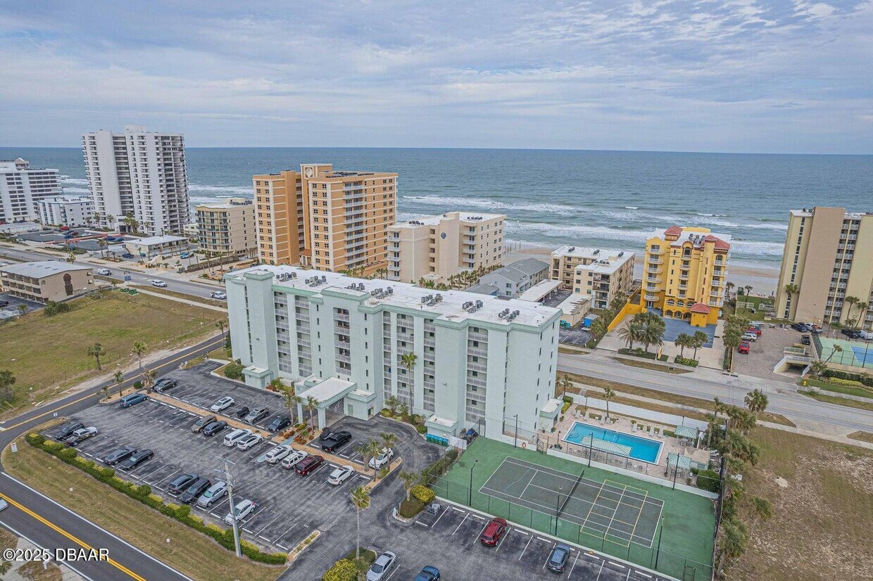 Foto principal - 3800 S Atlantic Ave