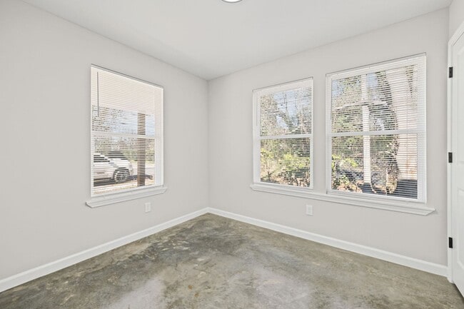 Building Photo - New Rental Opportunity in Memphis!