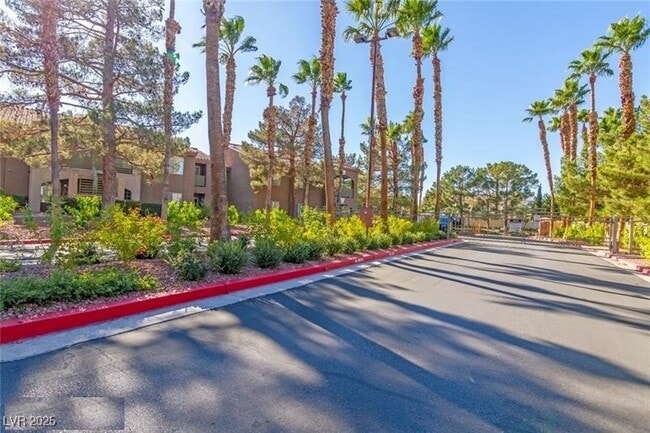 Building Photo - 2100 Jetty Rock Dr