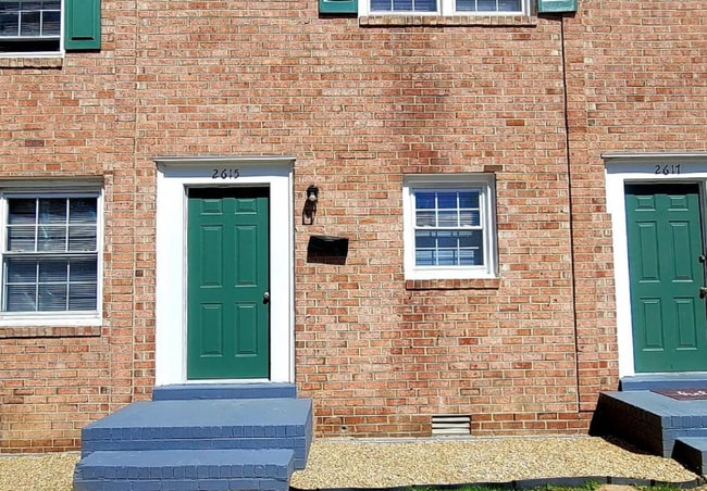 Foto del edificio - 2619 Wayside Dr