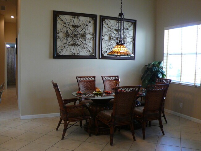 Building Photo - 8116 Carnoustie Pl