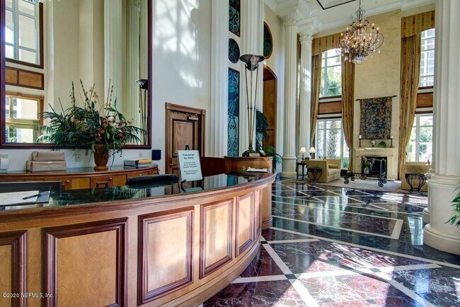 Foto del edificio - 400 E Bay St