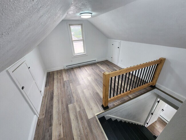 Foto del edificio - 141 W Lane Ave