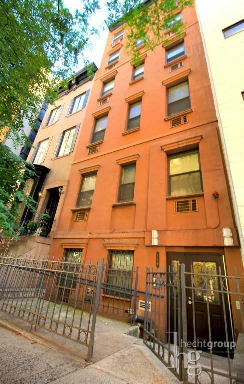 Primary Photo - 126 E 31st St