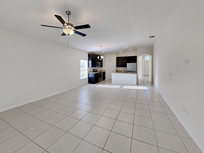 Building Photo - 6505 Sparkling Way