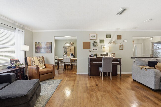 Foto del edificio - 4731 NW 39th St