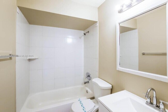 Foto del edificio - 7600 NW 88th Cir